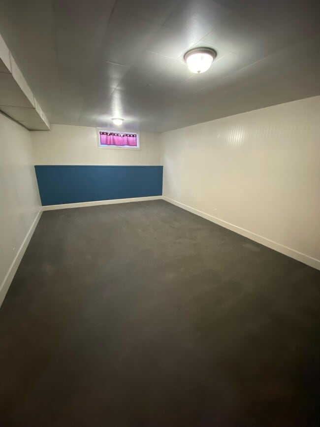 Building Photo - 1138 Avenue D