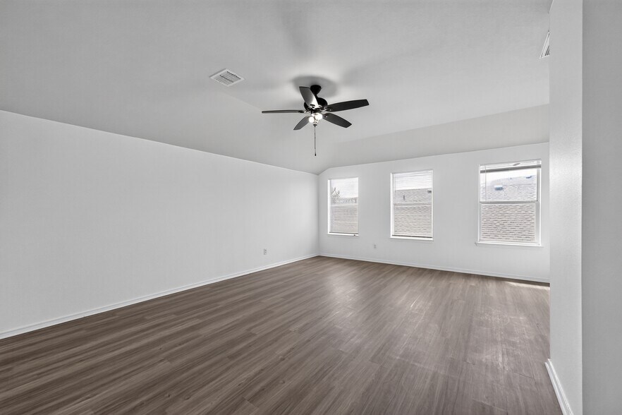 Building Photo - 1009 Youkum Ct