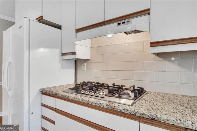 Building Photo - 2052 Old Forge Way