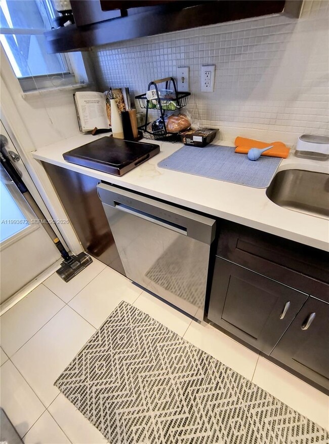 Building Photo - 1335 15th St