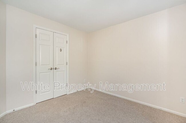 Building Photo - 2516 Cranbrook Ln