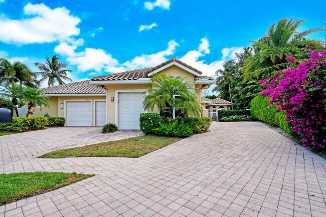 Building Photo - 14300 Calypso Ln