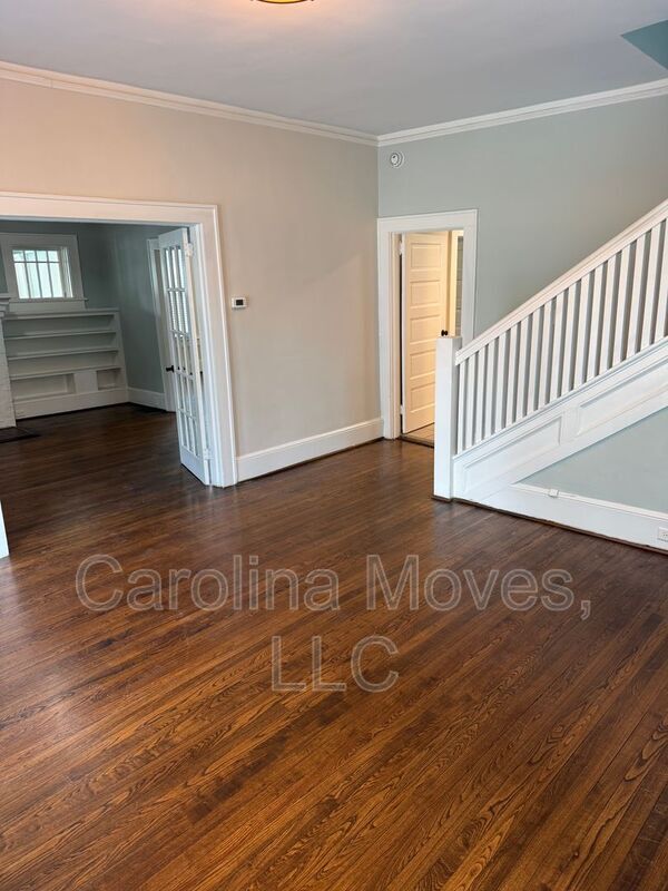 Building Photo - 112 Lavinia Ave