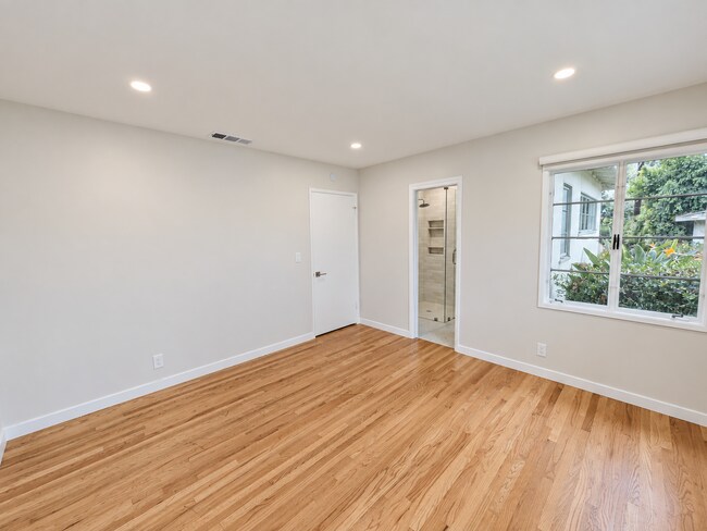 Building Photo - 496 Harrison Ave