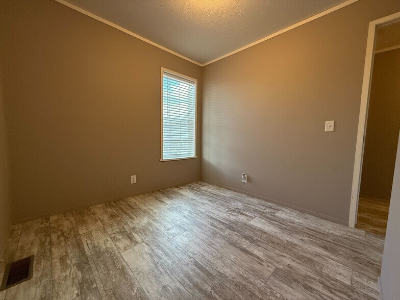 Building Photo - 11786 Cascade Cir