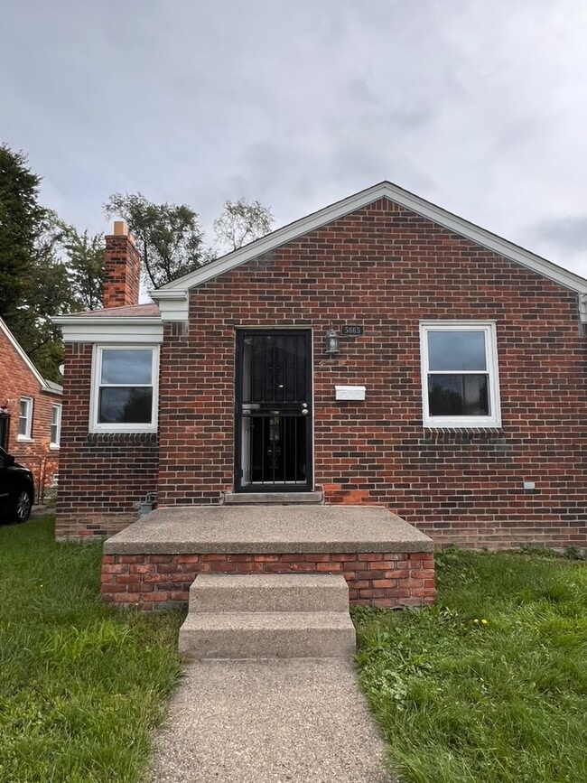 Building Photo - 5665 Outer Dr E