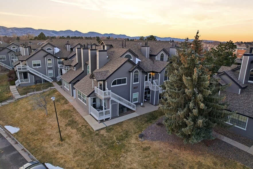 Building Photo - 8327 S Upham Way