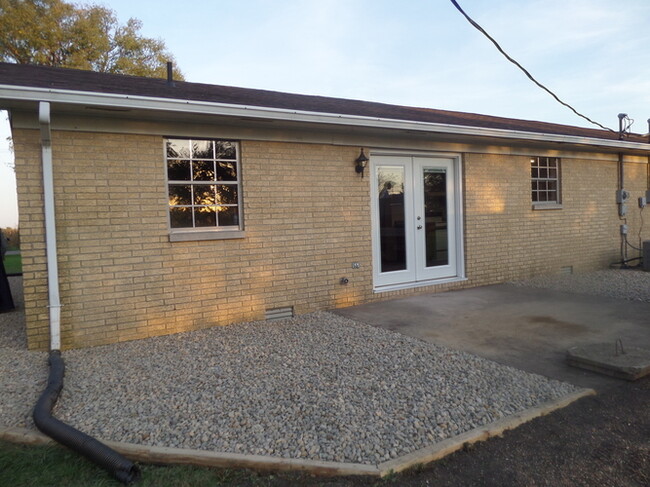Building Photo - 5172 S Co Rd 100 W