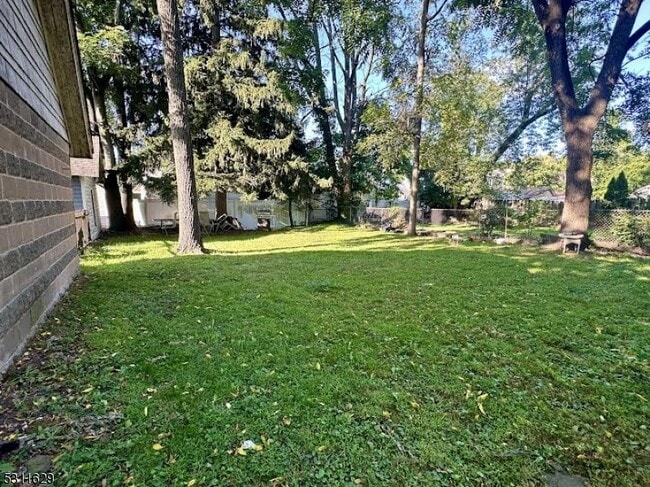 Building Photo - 4 Swaine Pl