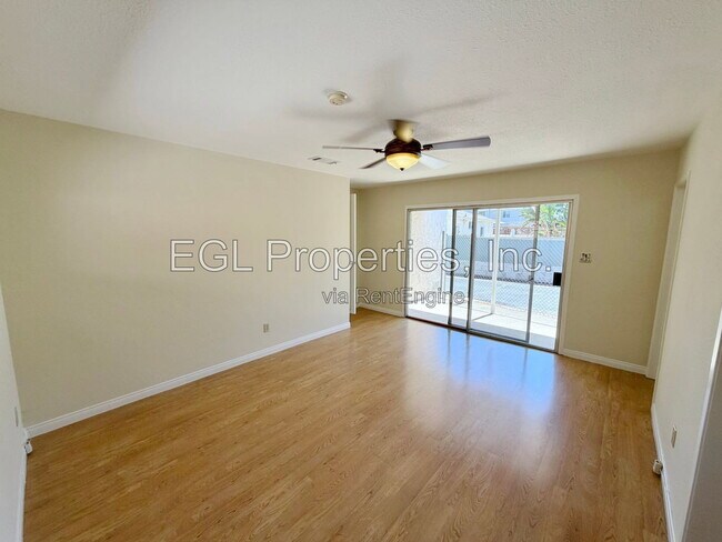 Building Photo - 5433 Cartwright Ave