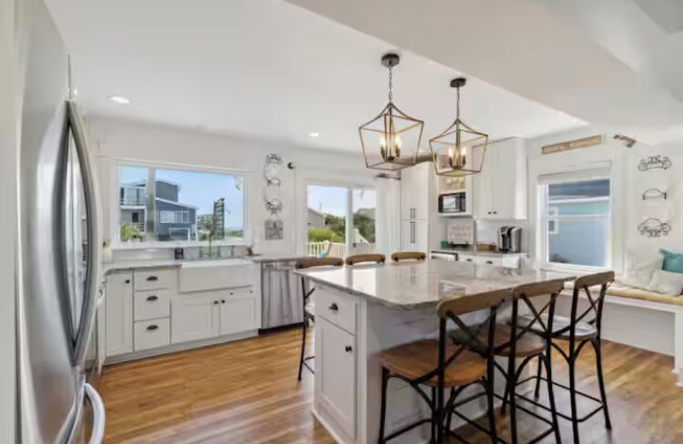 Building Photo - 210 Port Dr