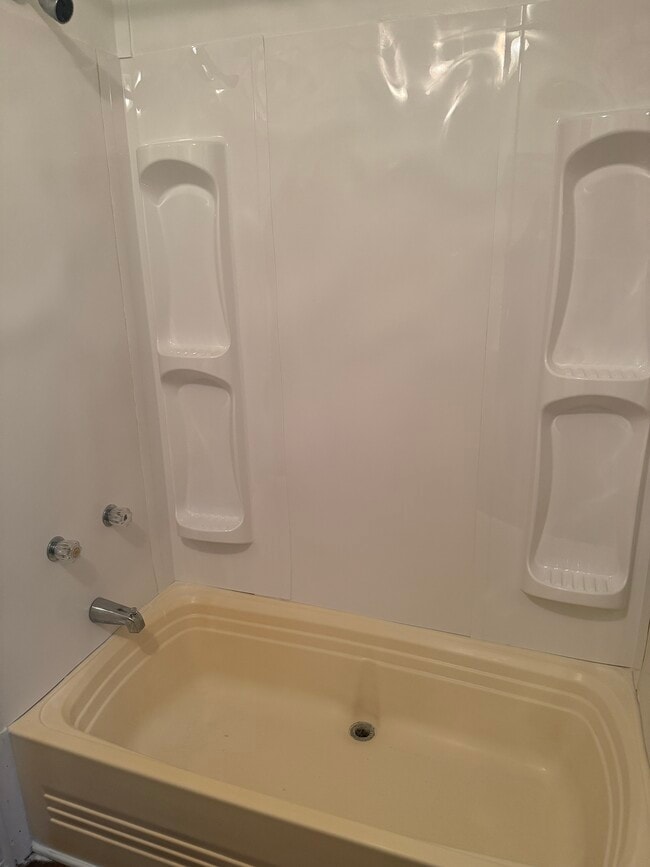 Building Photo - 5426 Peden Point Rd