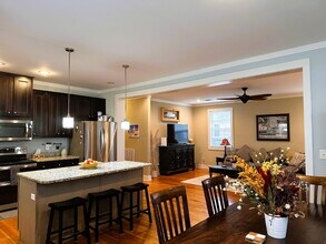 Building Photo - "Charming 4-Bedroom Retreat near beach acc...