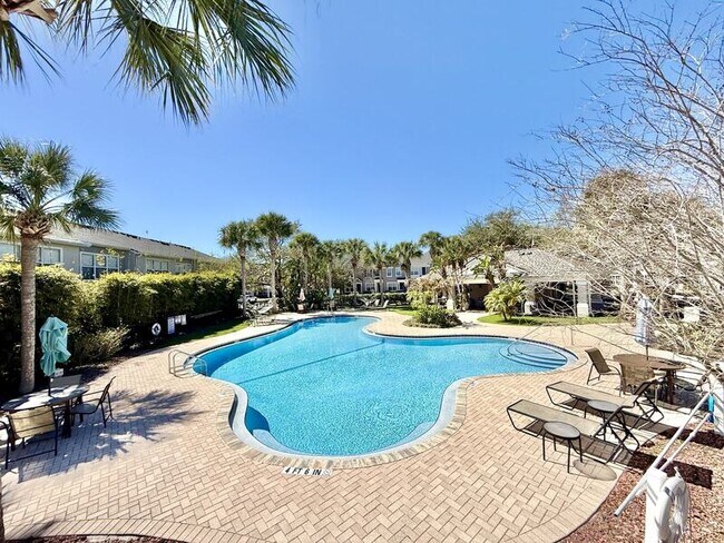 Building Photo - 10130 Westpark Preserve Blvd