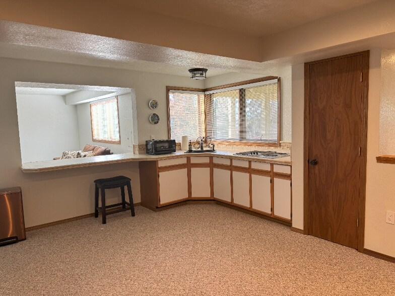 Building Photo - 8001 E Gunning Dr