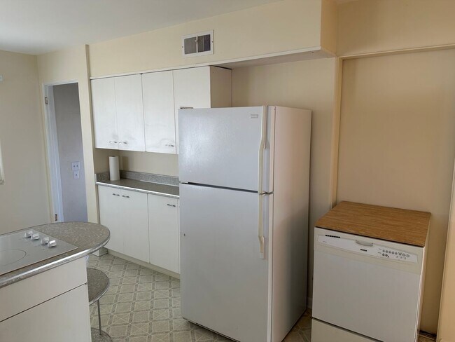 Building Photo - 3521 2nd Ave N