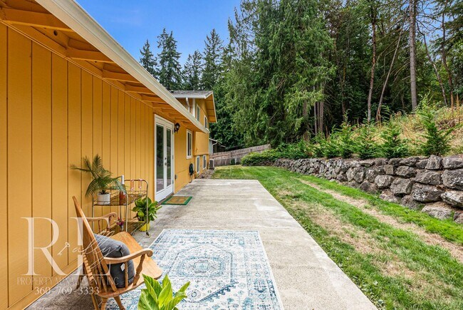 Building Photo - Elevated Living in Illahee – Style, Space ...