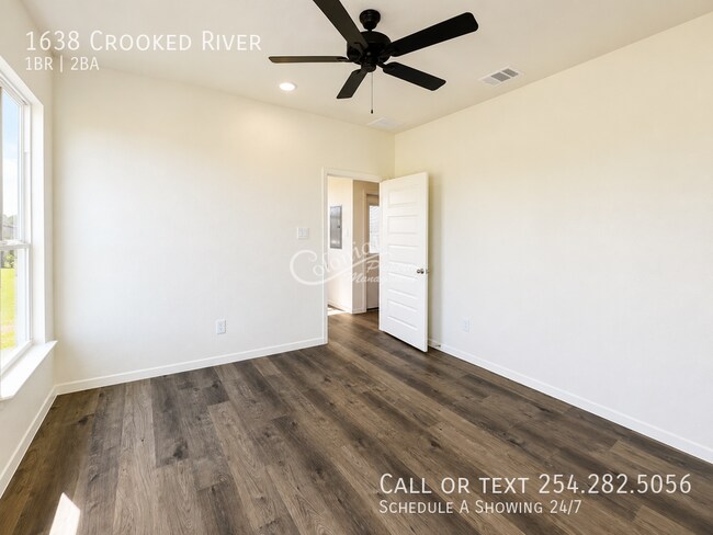 Building Photo - 1638 Crooked River