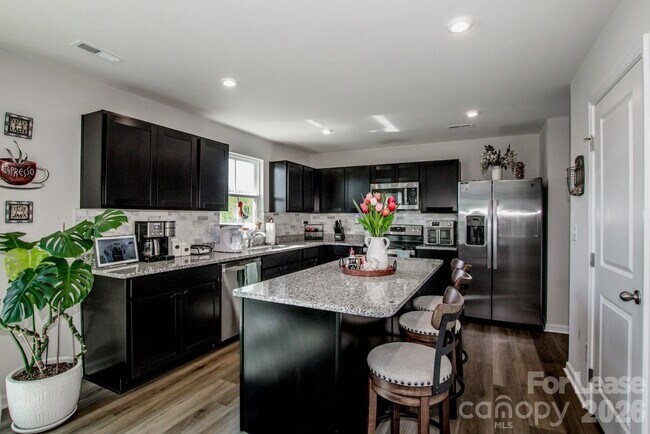 Building Photo - 177 Crownpiece St