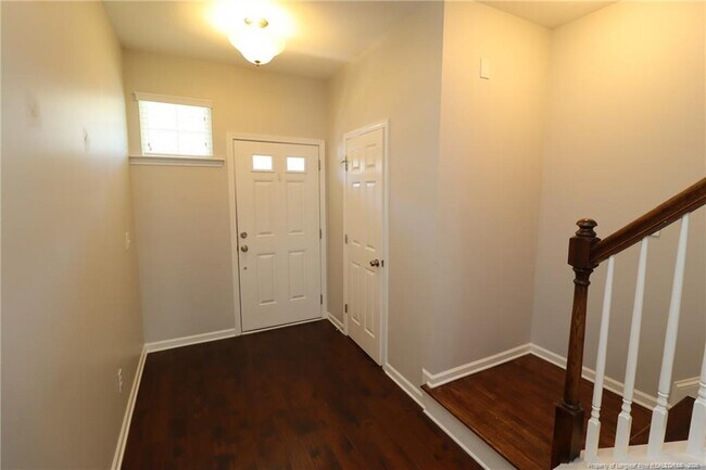 Building Photo - 408 Starkey St