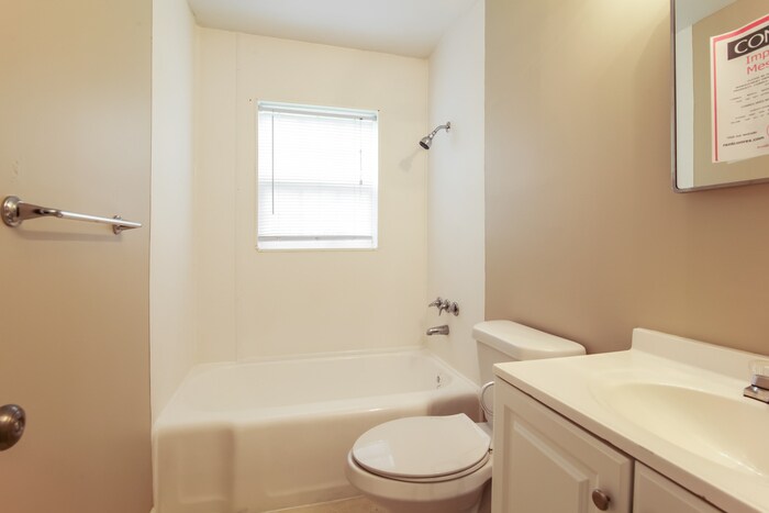 Building Photo - 10808 E 58 St