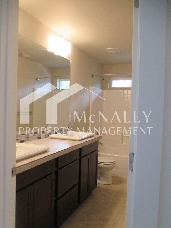 Building Photo - 3854 Portside Dr