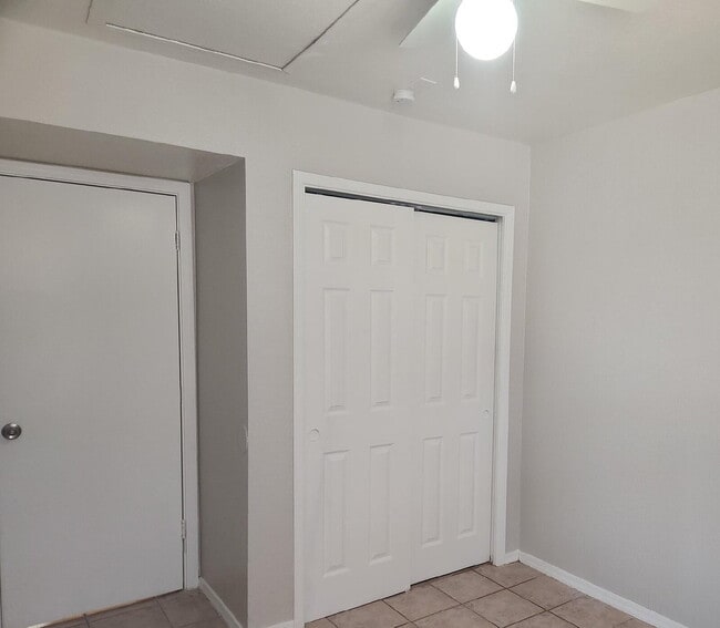 Building Photo - Prime Mesa Location – Comfort, Convenience & Value!