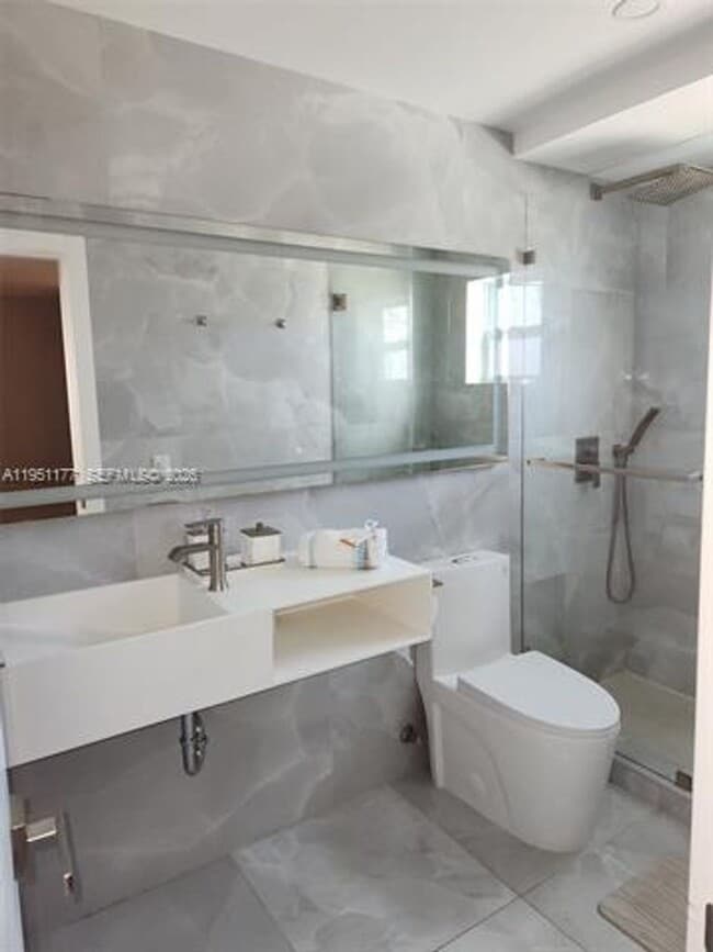 Building Photo - 1075 92nd St