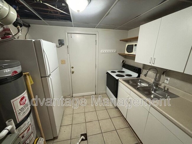 Building Photo - 817 N 470 E