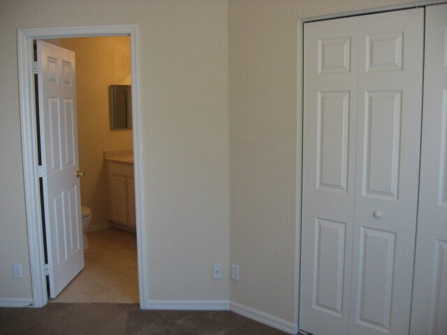 Building Photo - Cypress Landing 8205