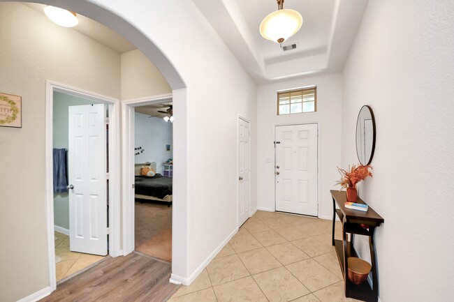 Building Photo - 20626 Bandrock Terrace