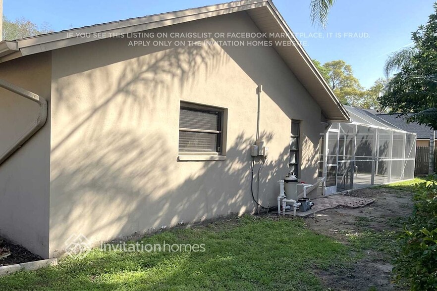 Building Photo - 5461 Oakridge Dr