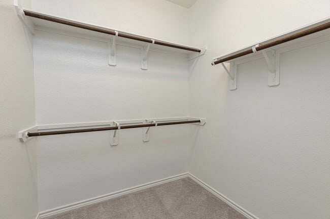 Building Photo - 11 Pioneer Canyon Pl