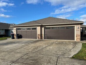 Building Photo - 2210-2214 ARLINGTON