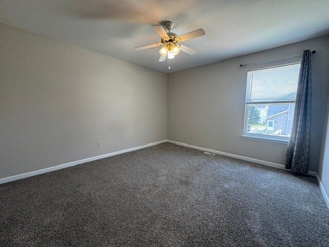 Building Photo - 125 Sophie Ln