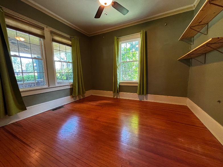 Building Photo - 201 Woodside Ave