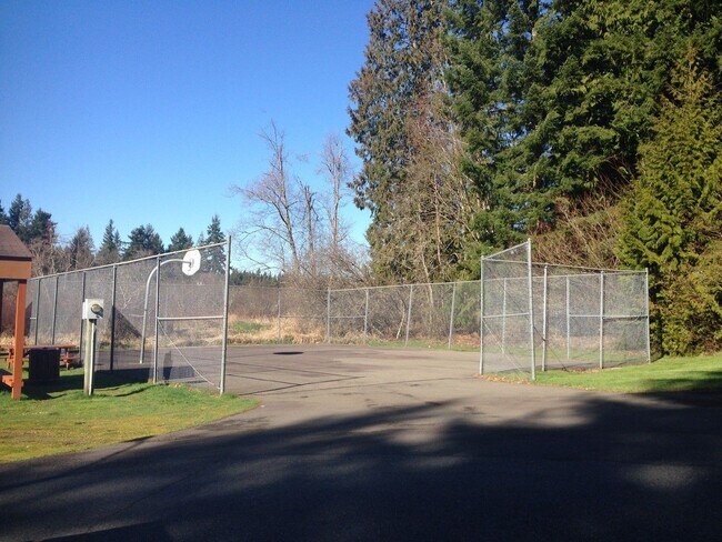 Building Photo - Beautiful 3 Bedroom, 2.5 Bath Home in Gated Clearwood Community!