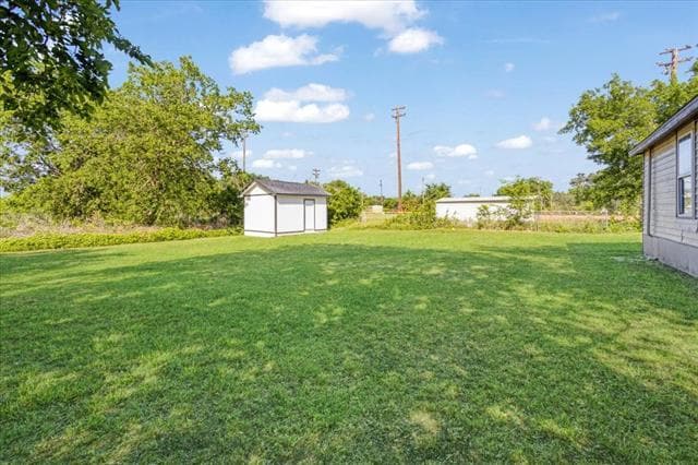 Building Photo - 407 Bonham St