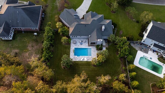 Building Photo - 1005 Mt Whitney Dr