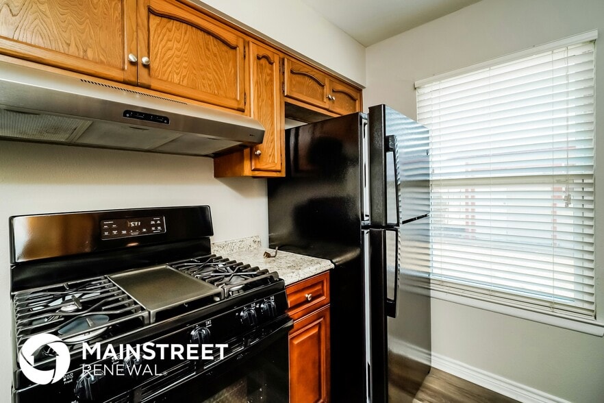 Building Photo - 13406 Chesterton Dr