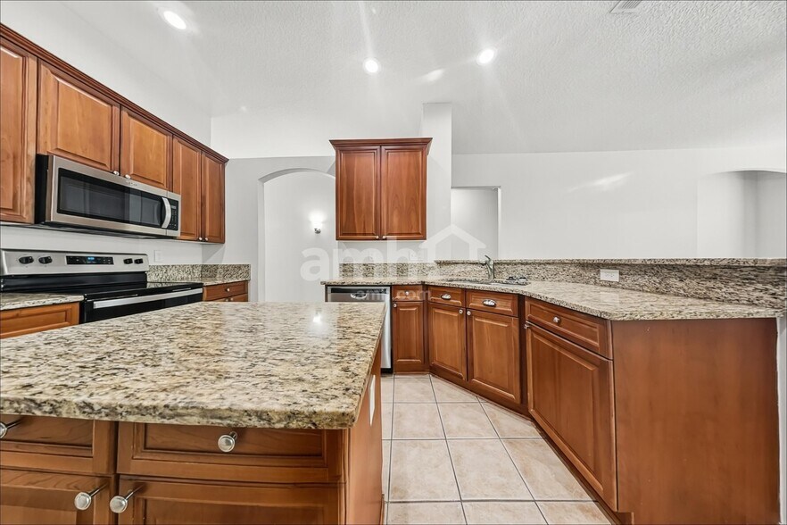 Building Photo - 1582 Sailmaker Ln
