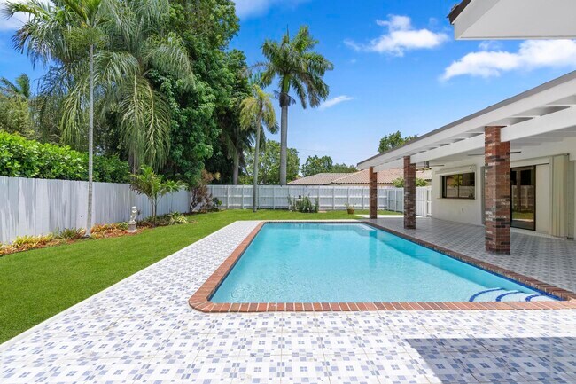 Building Photo - 8355 SW 82nd Terrace