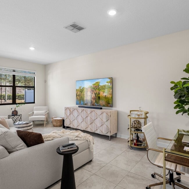 Building Photo - 11360 Whistling Pne Wy