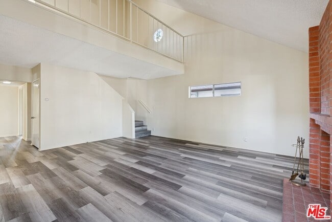 Building Photo - 4109 Beethoven St