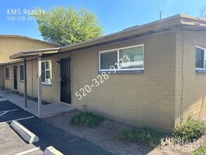 Building Photo - 5126 E Bellevue St