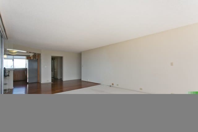 Building Photo - KAPIOLANI 2 Bedroom - Spacious and Bright ...