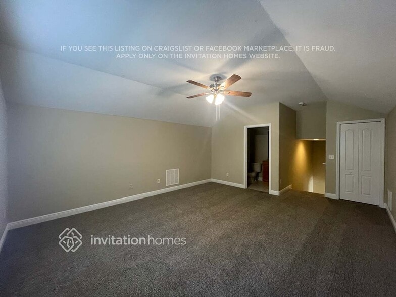 Building Photo - 411 Thicket Crest Rd