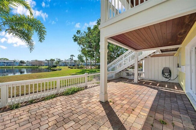 Building Photo - 108 Pompano Dr SE