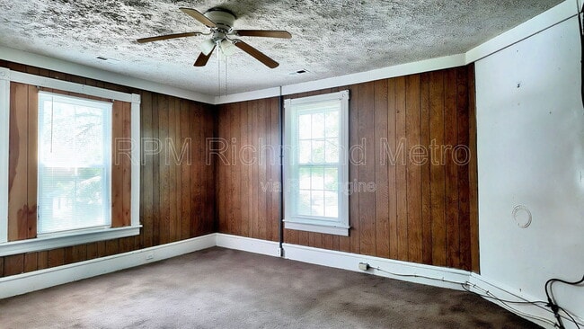 Building Photo - 707 2nd Ave