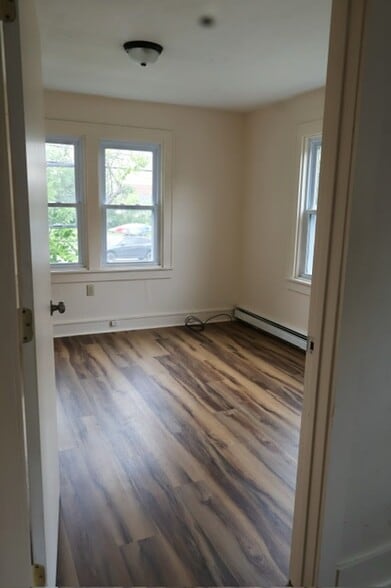 Bedroom 1 - 85 Court St